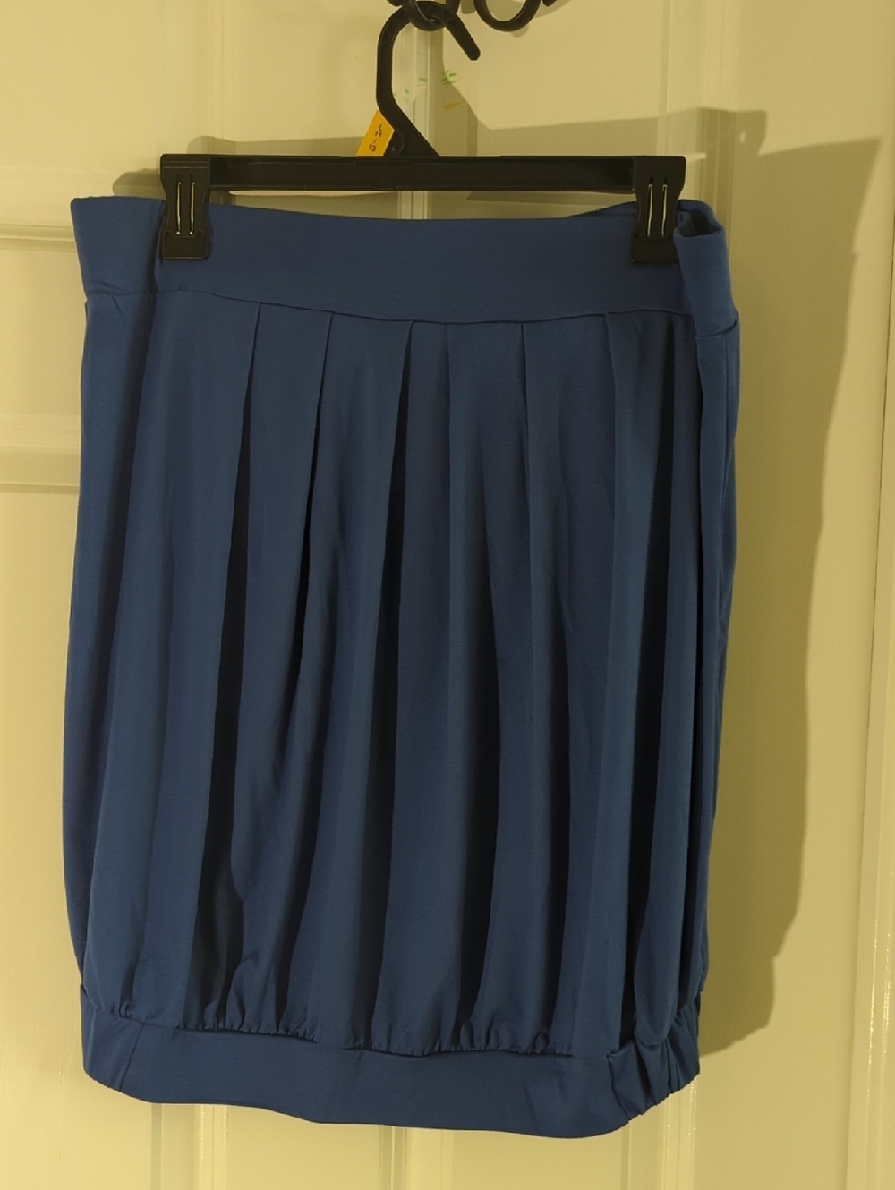 Doublju Pleated Midi Skirt in Blue